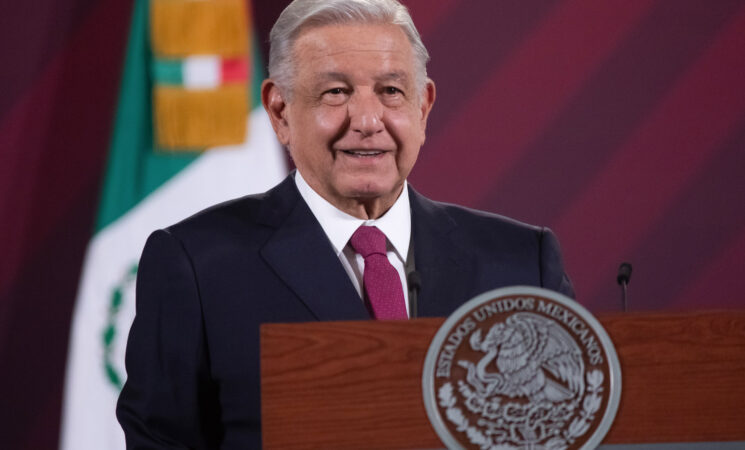 2023-10-03-Conferencia-de-prensa-matutina-Palacio-Nacional-Foto-06-745x450
