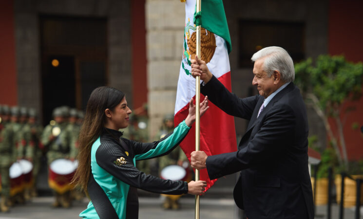 2023-10-16-Abanderamiento-de-la-Delegación-Mexicana-46-745x450
