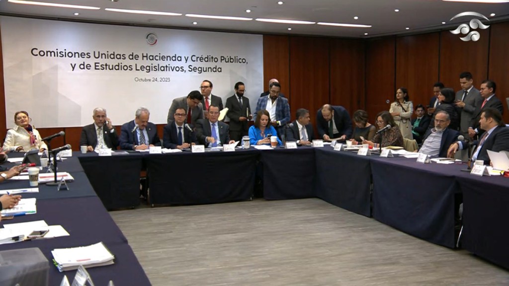sesion-de-comisiones-del-senado-para-la-extincion-de-fideicomisos-del-poder-judicial