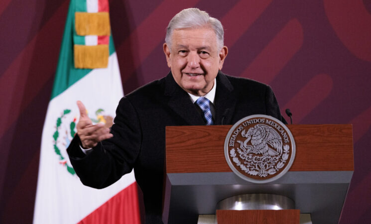 2023-11-01-Conferencia-de-prensa-matutina-Palacio-Nacional-Foto-01-745x450