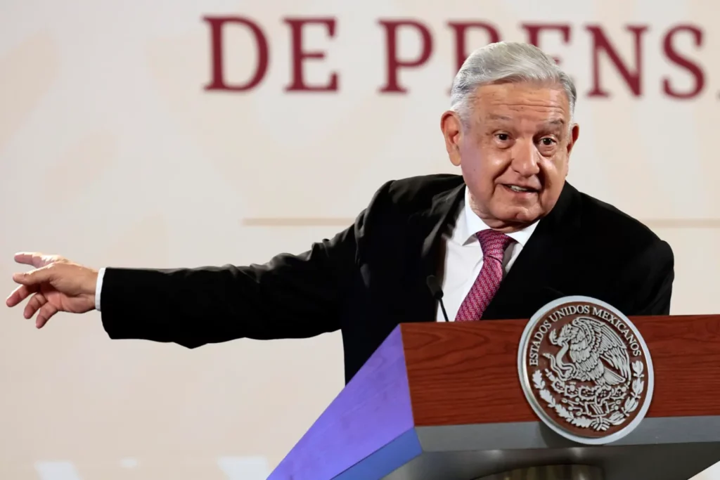 amlo-lopez-obrador-diputados-ebrard