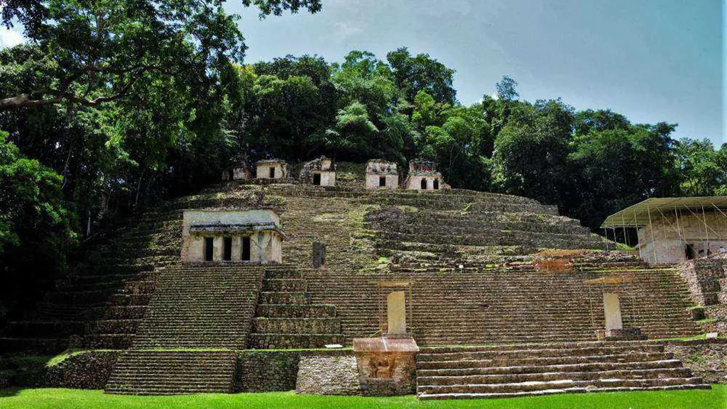 bonampak