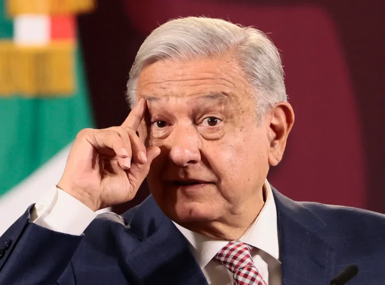 amlo-lopez-obardor-marcha-democracia-18-febrero