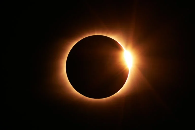 eclipse-solar-en-mexico-horario-trayectoria-e-indicaciones-2-scaled