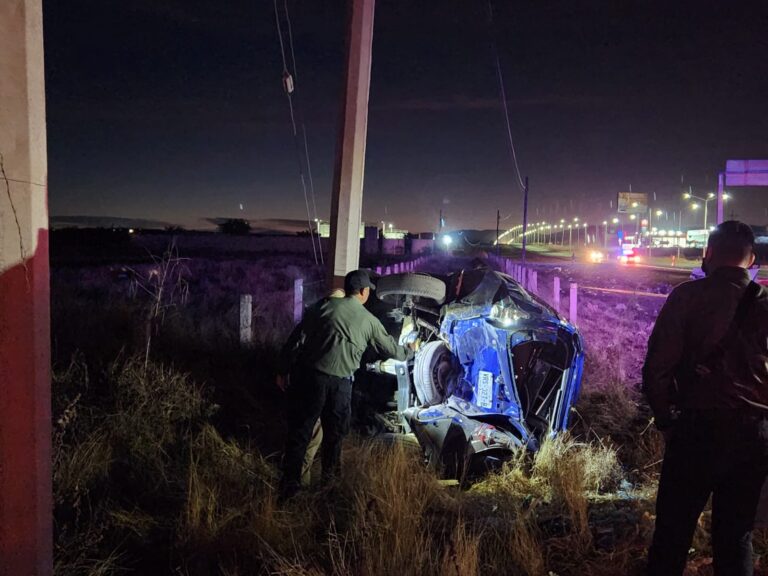 una-mujer-muerta-y-dos-lesionados-deja-aparatoso-choque-entre-dos-vehiculos-sobre-la-costerita-en-culiacan
