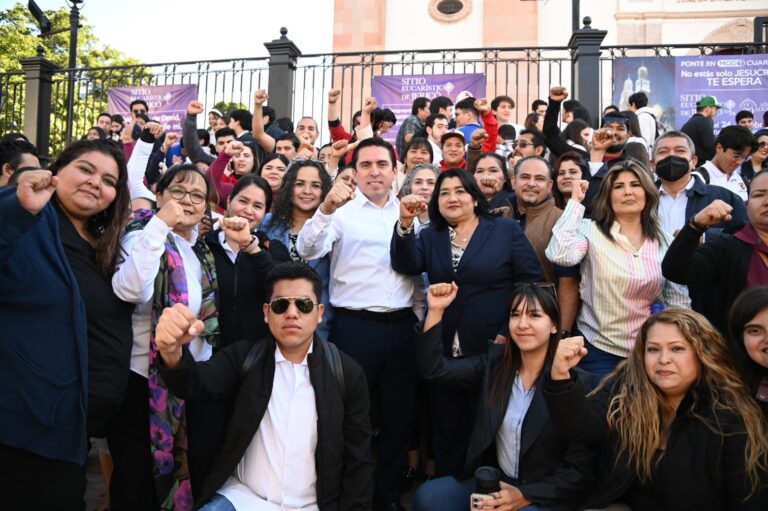 MANIFESTACIÓN CATEDRAL (9)