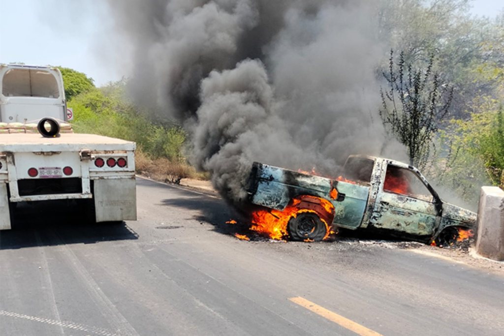 bloqueos-michoacan-apatzingan-buenavista-tomatlan-25may24