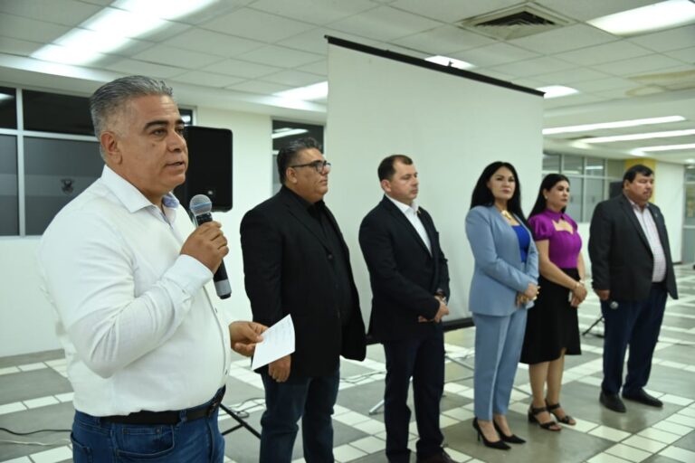 BECAS (2)