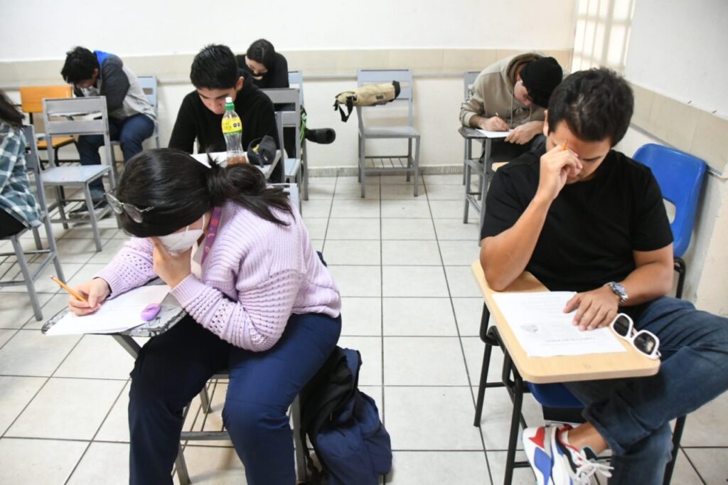 EXAMEN