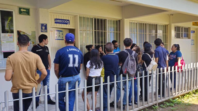 MEDICINA CREACION DEL GRUPO A (14)