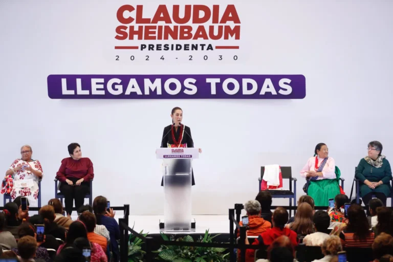 anuncia-sheinbaum-apoyos-economicos-para-mujeres-de-60-a-64-anos
