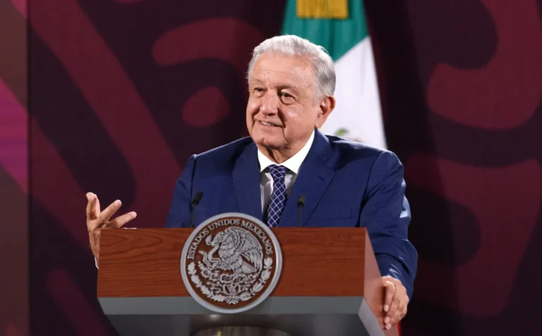 mexico-ha-sancionado-a-12-mil-575-trabajadores-federales-en-el-sexenio-de-amlo-scaled