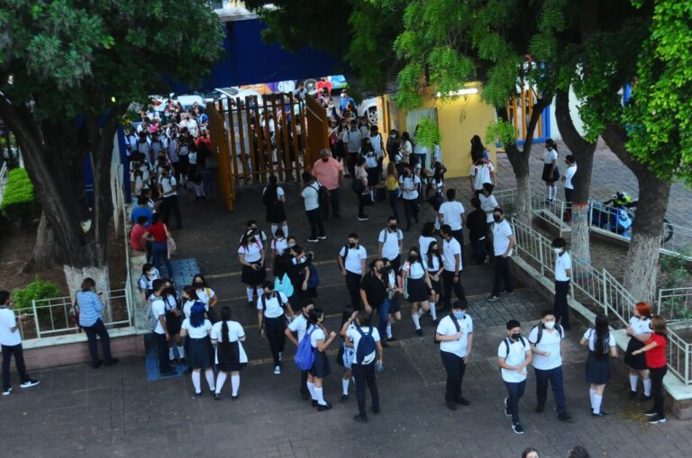 REGRESO A CLASES (6)