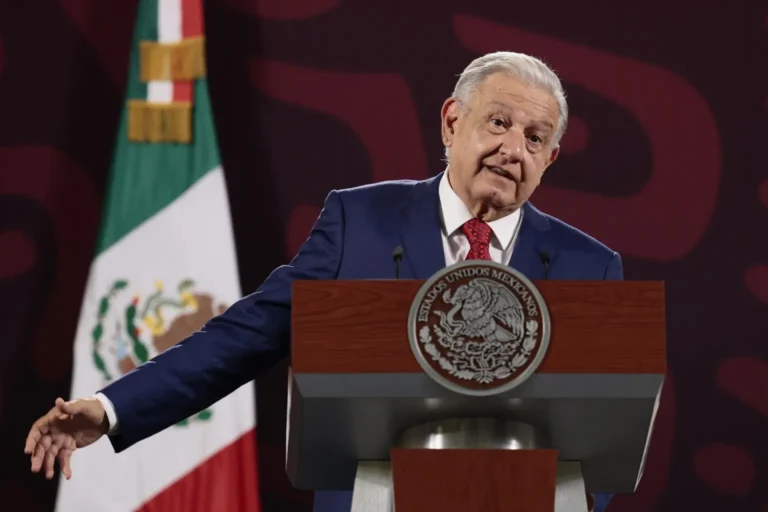 amlo-lopez-obrador-canada-eeuu-clark-salazar-pausa