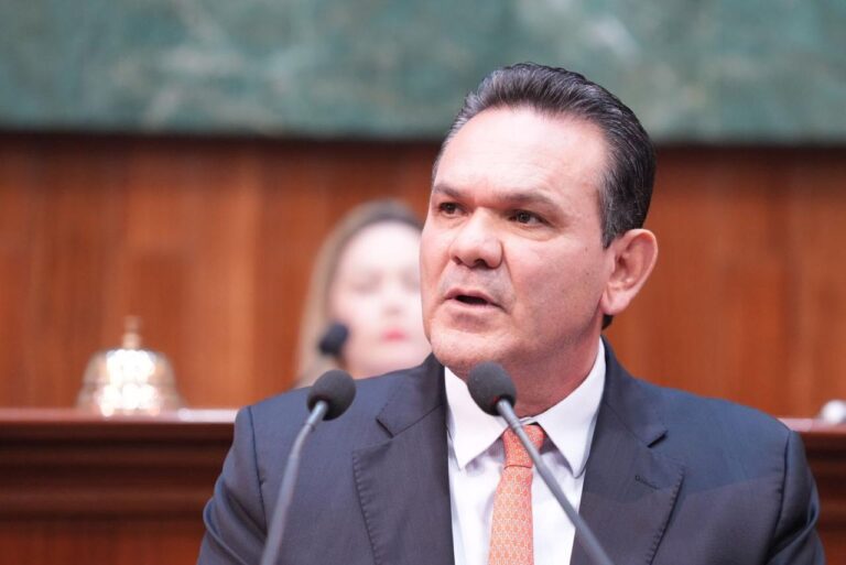 f8202cd8-7f23-435d-871b-32fd1f3c588d