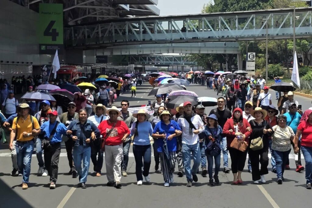 protesta-cnte-maestros-aicm-mayo-2025-1-1536x1024 (1)