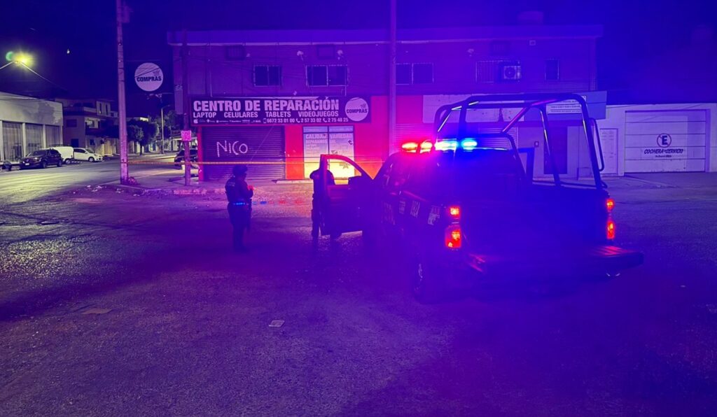 rafaguean-con-cuerno-de-chivo-a-hombre-en-la-colonia-miguel-aleman-en-culiacan-2